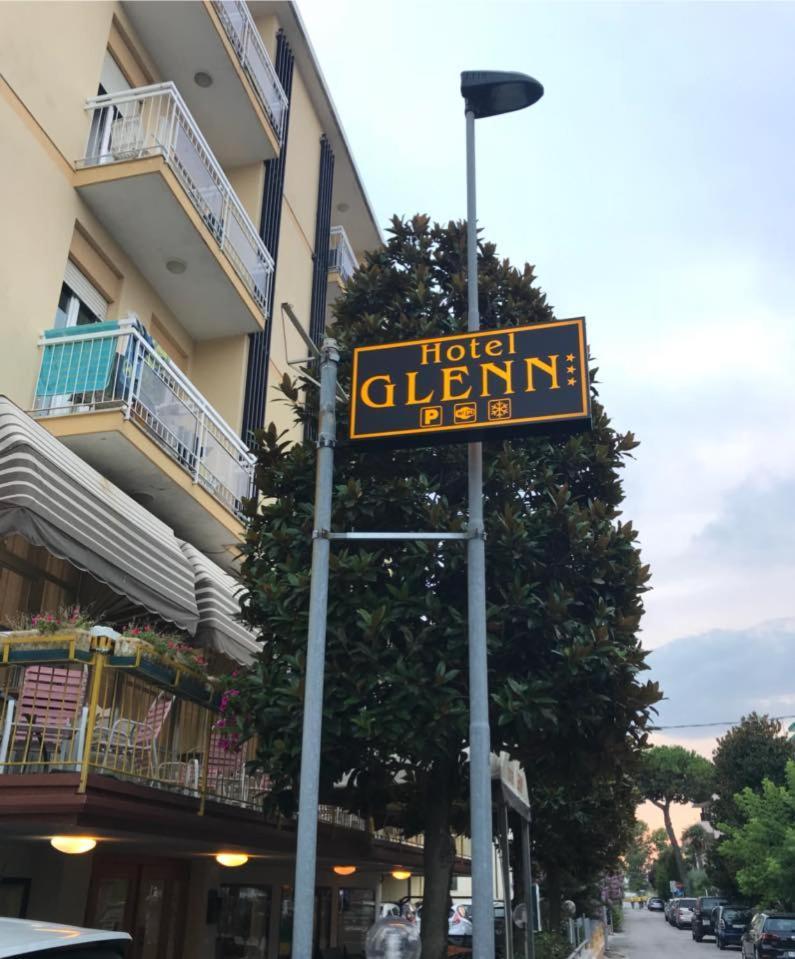 Hotel Glenn Rimini Exteriör bild